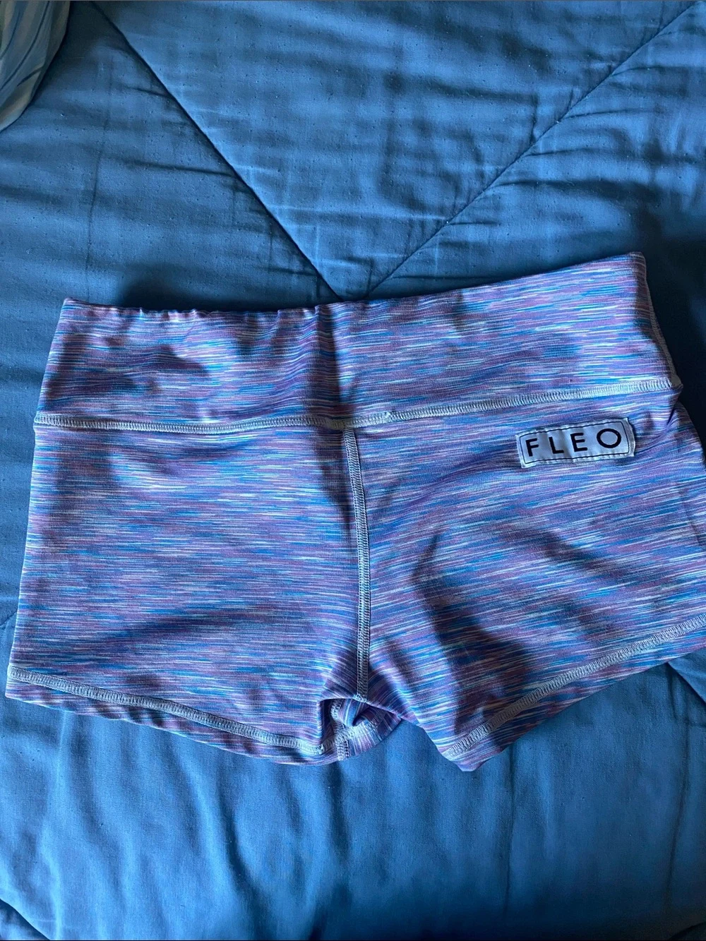 Rare FLEO bubblegum Medium